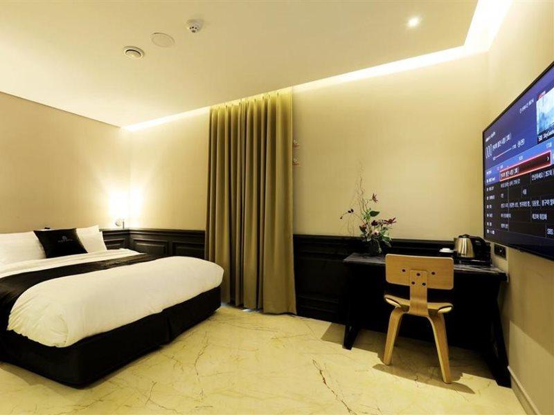 Uijeongbu Cloud Hotel Экстерьер фото